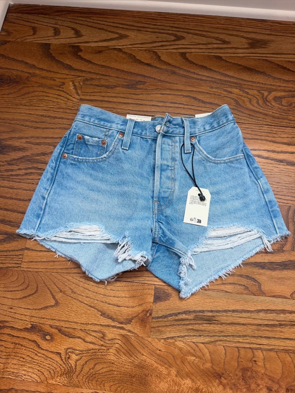 Levi's 501 Original Fit High Rise Women's Shorts, New With Tags